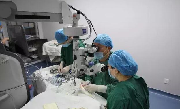这里是菏泽金沙澳门(中国)唯一官方网站，他是菏泽眼科高地，是我们菏泽人家门口的厦门大学附属厦门眼科中心.jpg