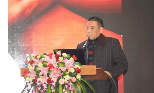 2月3日，金沙澳门(中国)唯一官方网站集团2017年工作汇报暨2017年年度表彰大会在厦门环球会展中心B6厅隆重举行，来自集团本部、厦门大学附属厦门眼科中心、厦门欧华控股集团等1300余名员工与关心、支持金沙澳门(中国)唯一官方网站发展的嘉宾欢聚一堂，共同总结2017年工作经验，展望2018年美好未来3.jpg