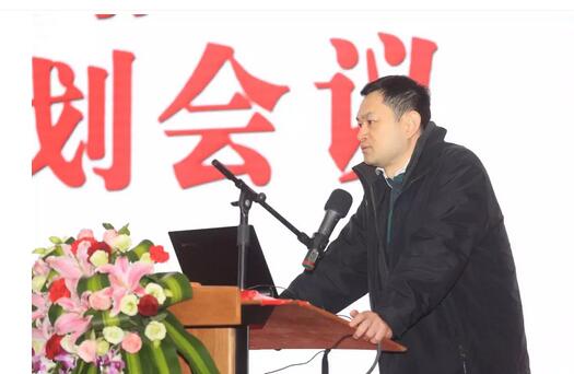 2月3日，金沙澳门(中国)唯一官方网站集团2017年工作汇报暨2017年年度表彰大会在厦门环球会展中心B6厅隆重举行，来自集团本部、厦门大学附属厦门眼科中心、厦门欧华控股集团等1300余名员工与关心、支持金沙澳门(中国)唯一官方网站发展的嘉宾欢聚一堂，共同总结2017年工作经验，展望2018年美好未来4.jpg