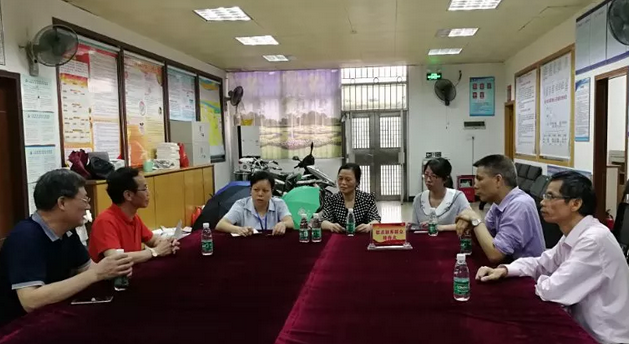 5月10日，佛山金沙澳门(中国)唯一官方网站 一书记吴建勇同志会同医院王云华总经理深入佛山禅城区张槎村(居)社区沟通联系，推动党支部联动《义诊活动》工作，把党建工作与服务群众工作相融合，彰显党员先锋模范作用。1.png