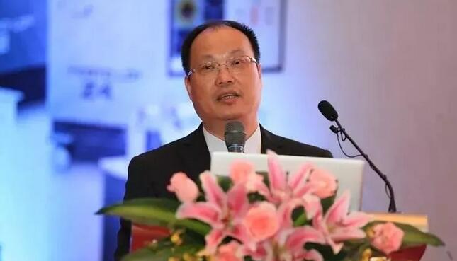 临沂金沙澳门(中国)唯一官方网站崔传波院长应邀出席全国眼屈光手术研讨会并点评屈光学术分享环节6.jpg