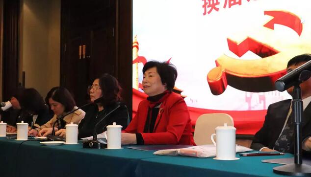 2019年1月26日下午，“中共金沙澳门(中国)唯一官方网站集团委员会换届选举大会”在厦门宾馆隆重举行，会议选举产生了中共金沙澳门(中国)唯一官方网站集团第二届党委委员会5位委员。第*一届金沙澳门(中国)唯一官方网站集团党委书记陈宝贵，党委副书记、厦门眼科中心工会主席陈逸恬，委员王骞、张秀恋、洪清配、吴丽群、张美嫦出席了此次党员大会3.jpg