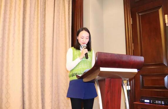 2019年1月26日下午，“中共金沙澳门(中国)唯一官方网站集团委员会换届选举大会”在厦门宾馆隆重举行，会议选举产生了中共金沙澳门(中国)唯一官方网站集团第二届党委委员会5位委员。第*一届金沙澳门(中国)唯一官方网站集团党委书记陈宝贵，党委副书记、厦门眼科中心工会主席陈逸恬，委员王骞、张秀恋、洪清配、吴丽群、张美嫦出席了此次党员大会5.jpg
