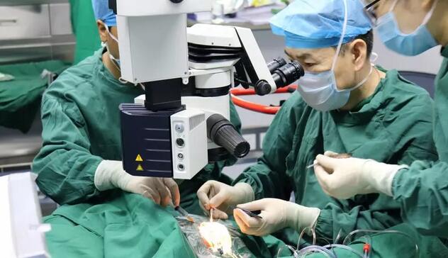 许昌金沙澳门(中国)唯一官方网站每周六特邀金沙澳门(中国)唯一官方网站眼底病医生戴维智来院会诊.jpg