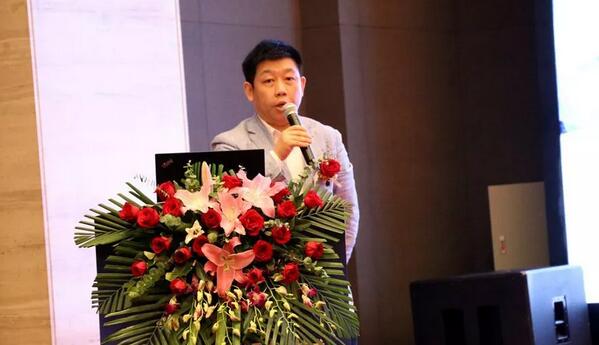 深圳金沙澳门(中国)唯一官方网站举行2019深圳眼屈光手术新技术暨屈光性白内障临床实践学术会议3.jpg 深圳金沙澳门(中国)唯一官方网站举行2019深圳眼屈光手术新技术暨屈光性白内障临床实践学术会议3.jpg