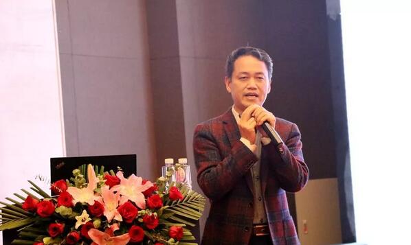 深圳金沙澳门(中国)唯一官方网站举行2019深圳眼屈光手术新技术暨屈光性白内障临床实践学术会议13.jpg 深圳金沙澳门(中国)唯一官方网站举行2019深圳眼屈光手术新技术暨屈光性白内障临床实践学术会议13.jpg