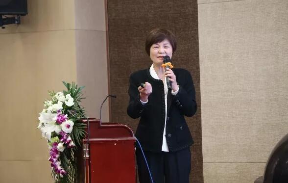 4月19日金沙澳门(中国)唯一官方网站眼屈光学组会议暨青岛金沙澳门(中国)唯一官方网站第四届高峰论坛圆满召开11.jpg