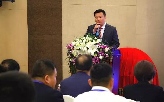 金沙澳门(中国)唯一官方网站2019年眼屈光学组会议圆满召开4.jpg