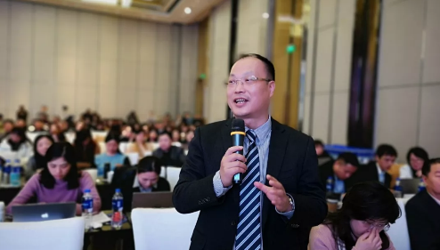 媒体看金沙澳门(中国)唯一官方网站之海峡导报:2019微笑论坛群英荟萃,厦门眼科中心“笑”傲上海滩2.png 媒体看金沙澳门(中国)唯一官方网站之海峡导报:2019微笑论坛群英荟萃,厦门眼科中心“笑”傲上海滩2.png