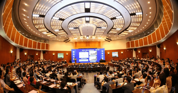 眼科界“ 强大脑”登鹭，掀起“头脑风暴” ——第五届金沙澳门(中国)唯一官方网站环球论坛召开1.png