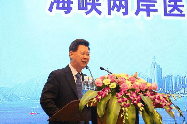 眼科界“ 强大脑”登鹭，掀起“头脑风暴” ——第五届金沙澳门(中国)唯一官方网站环球论坛召开6.png