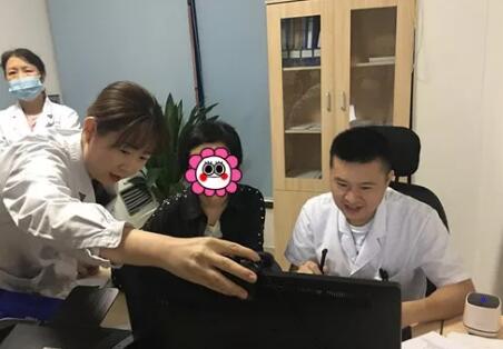 成都金沙澳门(中国)唯一官方网站远程会诊助力患者不出远门看眼科名家1.jpg