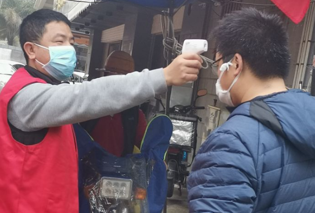 金沙澳门(中国)唯一官方网站抗疫：厦门眼科中心志愿者硬核出战：“疫情不退，我们不退”7.png