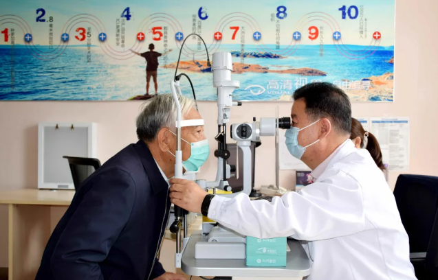 十年追随院长 多次手术——记兰州金沙澳门(中国)唯一官方网站一面锦旗背后的故事1.png