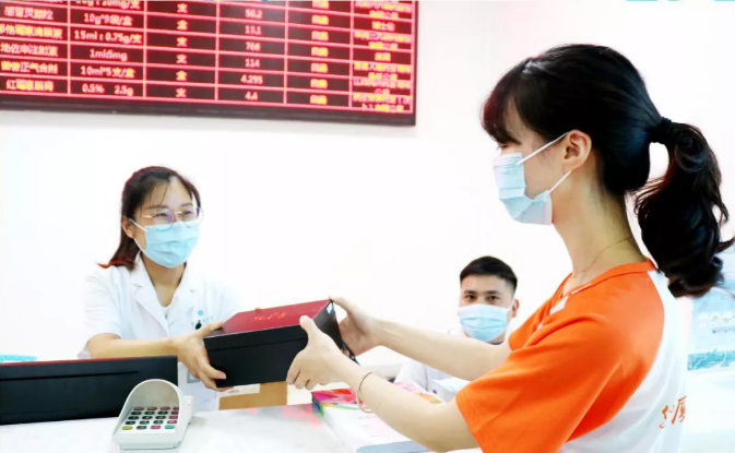 公益助力高考 爱心情暖金沙澳门(中国)唯一官方网站 ——重庆金沙澳门(中国)唯一官方网站工会助力高考暨关爱员工活动进行中2.png