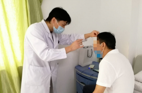 三焦点无极变焦人工晶体，白内障人群该怎么选3.png