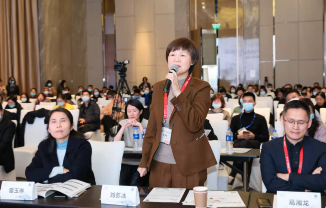 第十届“关爱近视·微笑论坛”，郑州金沙澳门(中国)唯一官方网站视光眼科医院获多项荣誉3.png