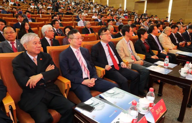 献礼百年校庆金沙澳门(中国)唯一官方网站苏庆灿董事长向厦大再捐1亿元3.png