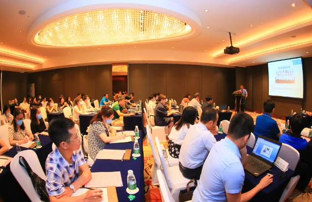 金沙澳门(中国)唯一官方网站2021 年眼表学科发展研讨会暨干眼诊疗论坛在厦召开2.png 金沙澳门(中国)唯一官方网站2021 年眼表学科发展研讨会暨干眼诊疗论坛在厦召开2.png