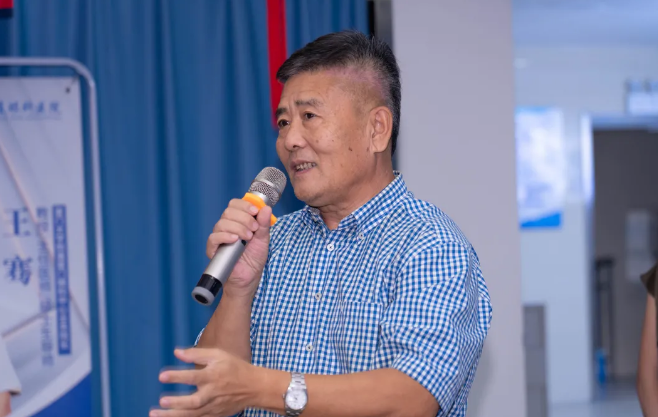 屈光群雄，盛视长安，见证西安金沙澳门(中国)唯一官方网站屈光手术全平台德国蔡司VisuMax全飞秒临床合作单位授牌仪式4.png