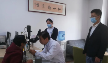 眼科博士徐惠民凭啥能有那么多“铁杆粉丝”...... —— 一位郑州金沙澳门(中国)唯一官方网站医生的真实故事之三3.png