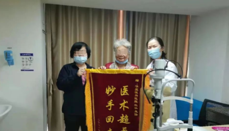 深圳金沙澳门(中国)唯一官方网站杜冰副院长：患者口中“不是寻常的好医生”，20年如一日坚持做公益2.png
