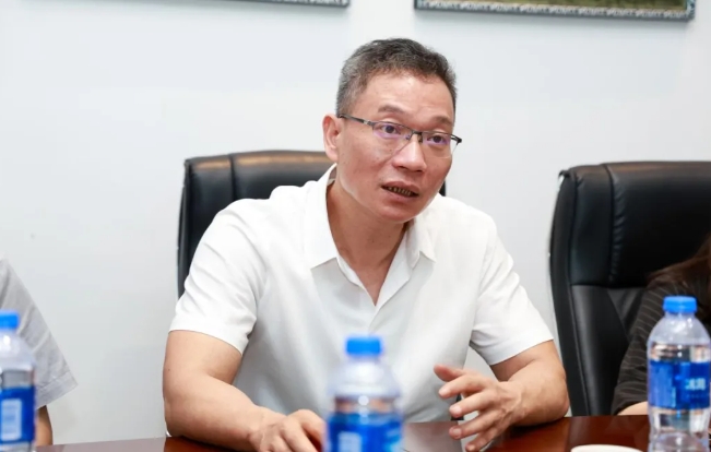 点滴爱心，点亮光明!中国华侨公益基金会领导莅临金沙澳门(中国)唯一官方网站调研指导3.png
